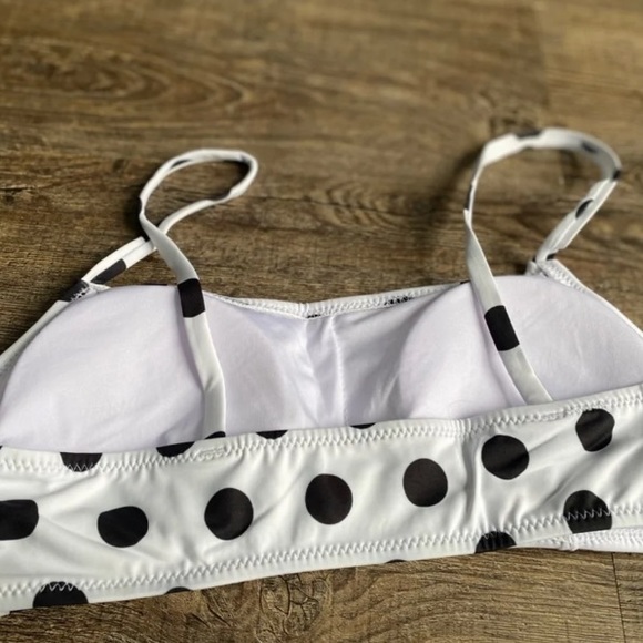 🌟 Cupshe Polka Dot Bikini set - Picture 7 of 11
